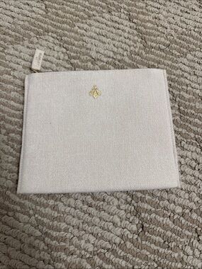 NWOT Guerlain Paris Cosmetic Pouch